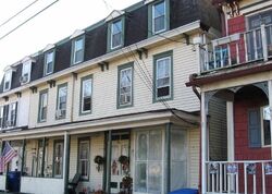 Pre-foreclosure in  W FRONT ST Florence, NJ 08518
