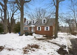 Pre-foreclosure in  TINTON AVE Eatontown, NJ 07724