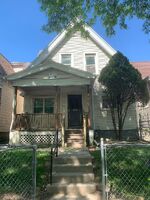  N 24th Pl, Milwaukee WI