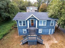 Pre-foreclosure in  31ST AVE SW Seattle, WA 98126