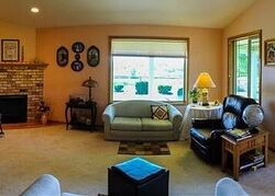 Pre-foreclosure in  SE SHORELINE DR Corvallis, OR 97333