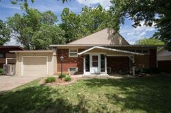Pre-foreclosure in  N COLBY AVE Valley Center, KS 67147