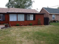 Pre-foreclosure in  FULLER ST Wenatchee, WA 98801