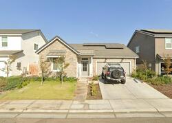  Blue Oak Ln W, Madera CA