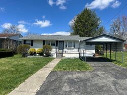  Dixon Ave, Beckley WV