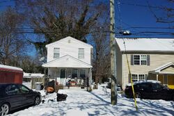 Pre-foreclosure in  SETTLERS LANDING RD Hampton, VA 23669