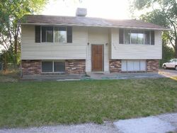 Pre-foreclosure Listing in S AMARYLLIS DR SANDY, UT 84094