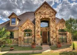 Pre-foreclosure in  MOON RISE TRL Leander, TX 78645