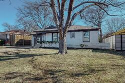 Pre-foreclosure in  UTICA DR Dallas, TX 75227