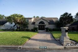 Pre-foreclosure in  PARKRIVER DR Houston, TX 77070