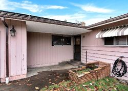 Pre-foreclosure in  NE WASCO ST Portland, OR 97230
