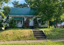 Pre-foreclosure in  MCKINLEY ST NE Warren, OH 44483