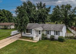  Sterling St, Creston OH