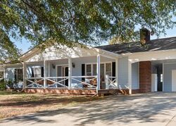 Pre-foreclosure in  OAK HAVEN DR Statesville, NC 28625