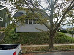 Pre-foreclosure in  FAIRVIEW AVE Binghamton, NY 13904