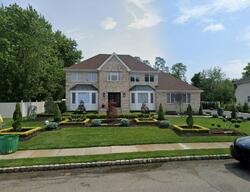  Amagansett Dr, Morganville NJ