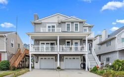 Pre-foreclosure in  48TH ST Sea Isle City, NJ 08243