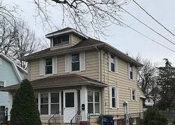 Pre-foreclosure in  LIPPINCOTT AVE Riverton, NJ 08077