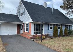 Pre-foreclosure in  STAFFORD LN Willingboro, NJ 08046