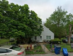 Pre-foreclosure in  CLEVES AVE Saint Louis, MO 63125