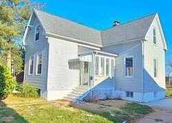 Pre-foreclosure in  ALLEMANIA ST Saint Louis, MO 63116