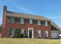 Pre-foreclosure in  GREENCLIFF DR Southaven, MS 38671