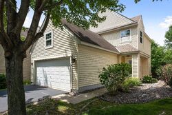  N Bay Dr, Chanhassen MN