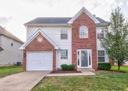 Pre-foreclosure in  MIDDLESEX DR Louisville, KY 40245