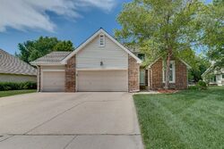 Pre-foreclosure in  N TALLYRAND ST Wichita, KS 67206