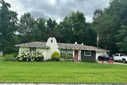Pre-foreclosure in  N RED BANK RD Evansville, IN 47720