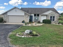  N Hall Lake Rd, Kendallville IN