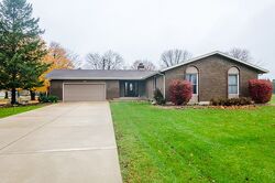 Pre-foreclosure in  MCHUGH RD Yorkville, IL 60560