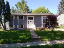 Pre-foreclosure in  CHADWICK DR Rockford, IL 61109