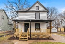 Pre-foreclosure in  JILSON AVE Rockford, IL 61101
