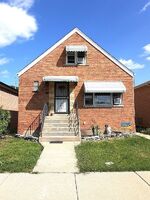 Pre-foreclosure in  S MASSASOIT AVE Chicago, IL 60638