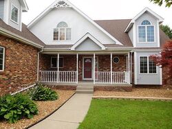 Pre-foreclosure in  LANGE ST Lansing, IL 60438