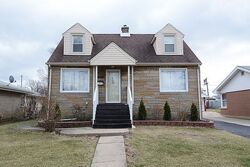 Pre-foreclosure in  SUPERIOR ST Berkeley, IL 60163