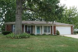 Pre-foreclosure in  AIRPORT RD Salem, IL 62881