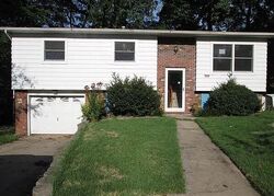 Pre-foreclosure in  OAK CT Godfrey, IL 62035