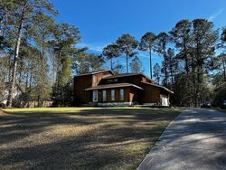 Pre-foreclosure in  SNAPFINGER DR Tifton, GA 31793