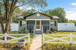 Pre-foreclosure in  N 13TH ST Tampa, FL 33612