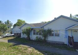 Pre-foreclosure in  SE 14TH ST Stuart, FL 34994
