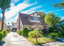 Pre-foreclosure in  W HARVARD ST Glendale, CA 91204