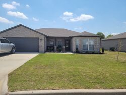 Pre-foreclosure in  GAVIN DR Paragould, AR 72450