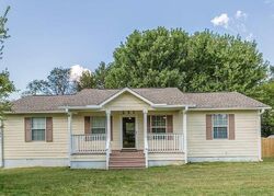  School House Rd, New Market AL