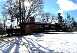 Pre-foreclosure in  QUAKER VALLEY RD Farmington, MI 48331