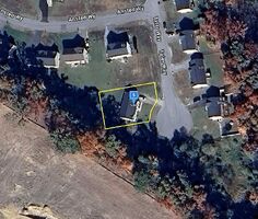 Pre-foreclosure Listing in TYLER WAY MARTINSBURG, WV 25404