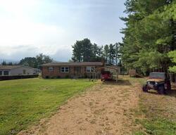 Pre-foreclosure in  RIVERSIDE DR Waynesboro, VA 22980