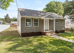 Pre-foreclosure in  DALE AVE Richmond, VA 23234