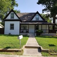  W Bridge St, Weatherford TX